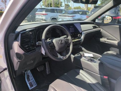 New 2026 Lexus TX 500h AWD image 12