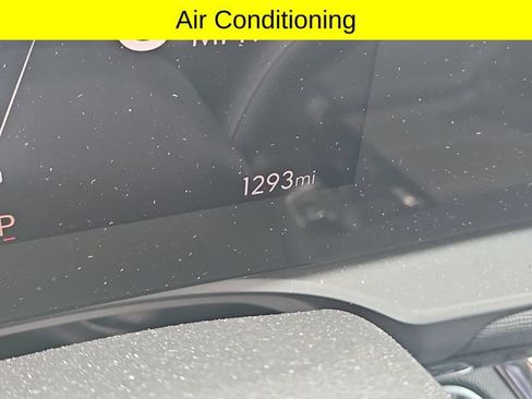 Used 2026 Buick Envista Sport Touring w/ Convenience I Package FWD image 14