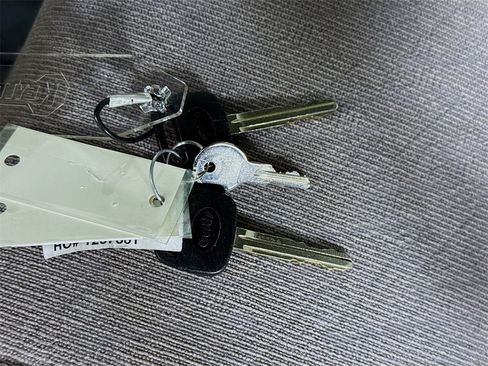 Used 2001 Toyota Tacoma Base image 26