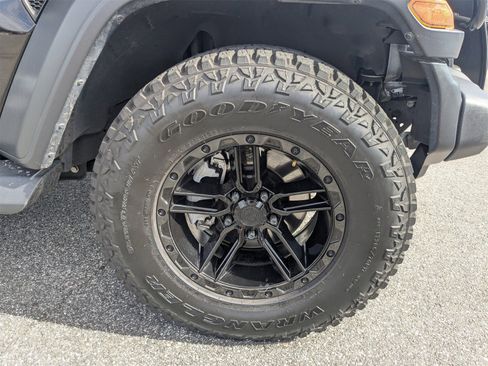 Used 2020 Jeep Wrangler Unlimited Sport S image 11