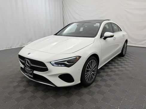 Used 2024 Mercedes-Benz CLA 250 4MATIC image 2