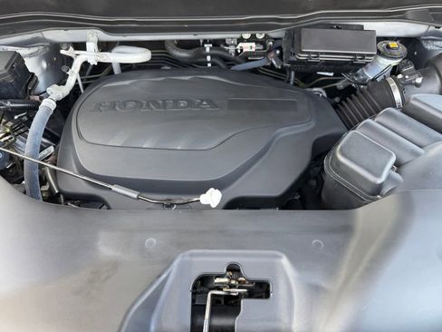 Used 2023 Honda Ridgeline Sport image 7