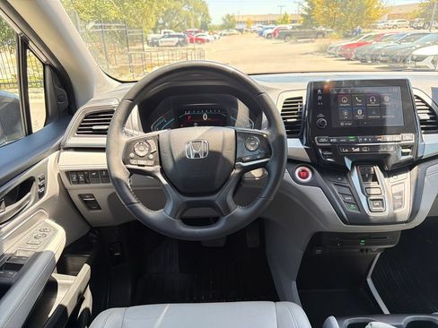 Used 2018 Honda Odyssey EX-L image 29