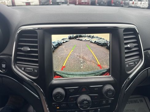 Used 2017 Jeep Grand Cherokee Trailhawk AWD/4WD image 13