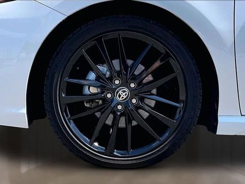 Used 2024 Toyota Camry XSE image 30