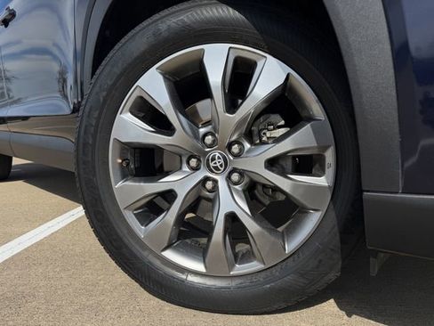 Certified 2024 Toyota Grand Highlander Limited image 10