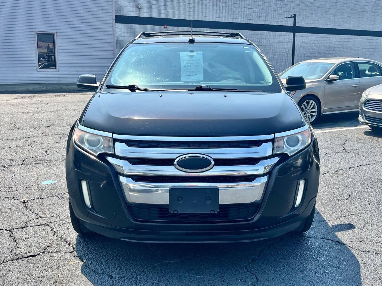 Used 2013 Ford Edge Limited w/ Driver Entry Pkg FWD image 3