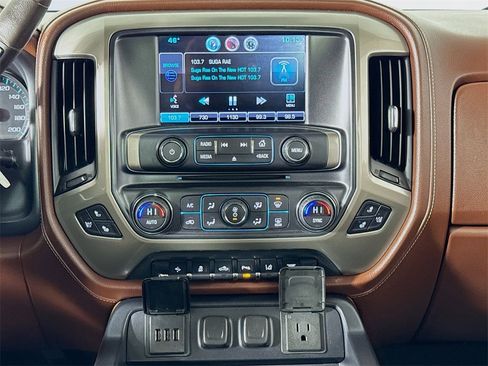 Used 2015 Chevrolet Silverado 3500 High Country image 14