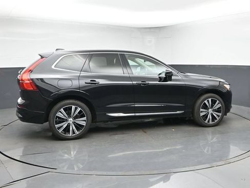 Used 2023 Volvo XC60 B5 Plus w/ Climate Package AWD/4WD image 9