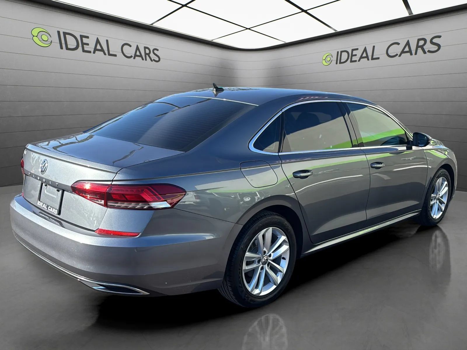 Used 2020 Volkswagen Passat 2.0T SE FWD image 5