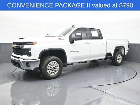 Used 2024 Chevrolet Silverado 2500 LT w/ Safety Package AWD/4WD image 7
