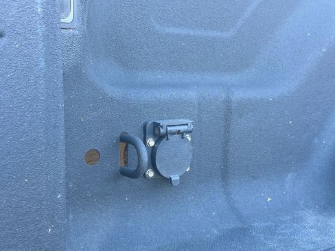 Used 2018 RAM 2500 Tradesman w/ Chrome Appearance Group image 13