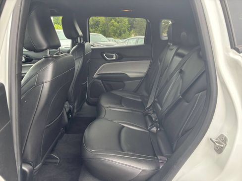 Used 2025 Jeep Compass Limited AWD/4WD image 27