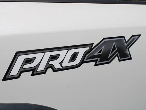Used 2018 Nissan Titan PRO-4X AWD/4WD image 32