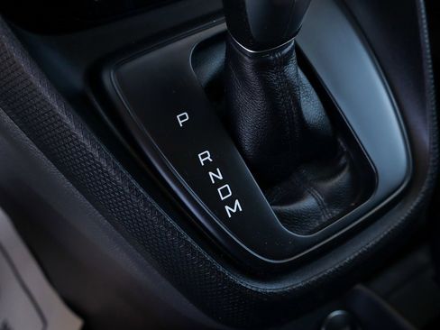 Used 2019 Ford Transit Connect XL image 32