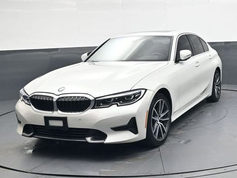 Used 2021 BMW 330i xDrive Sedan w/ Convenience Package image 10