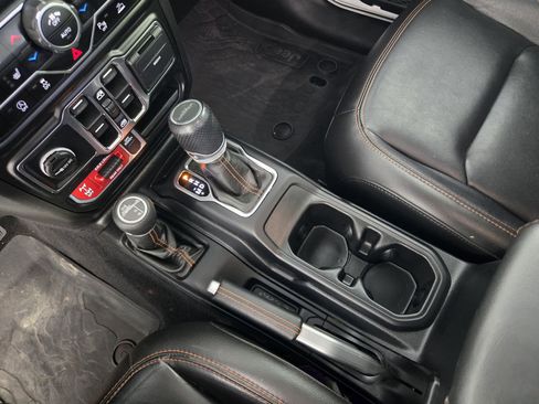 Used 2021 Jeep Gladiator Mojave AWD/4WD image 20