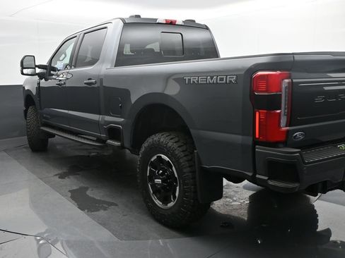 New 2026 Ford F350 Platinum w/ Tremor Off-Road Package image 4