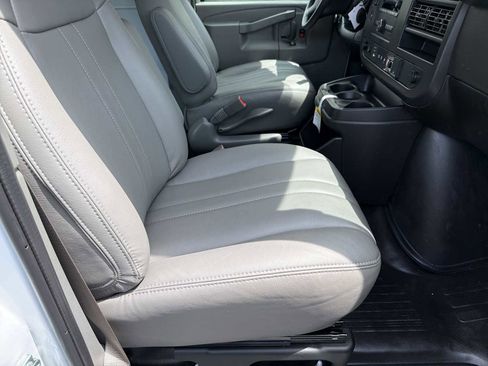 New 2025 GMC Savana 2500 w/ Driver Convenience Package RWD image 10