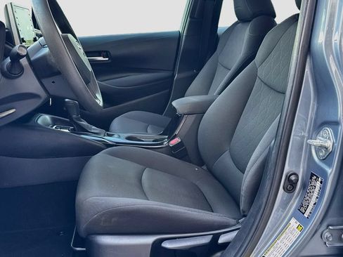 Used 2020 Toyota Corolla LE FWD image 18