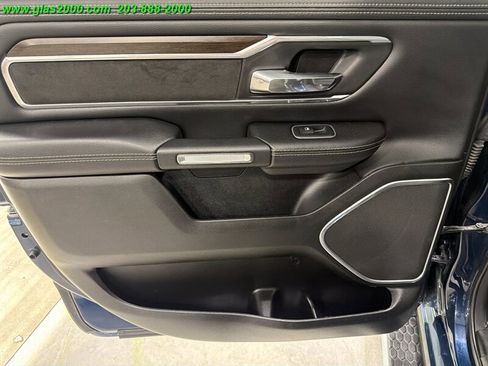 Used 2022 RAM 1500 Laramie AWD/4WD image 28