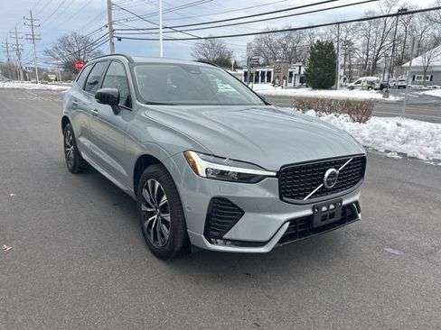 Certified 2025 Volvo XC60 B5 Plus AWD/4WD image 6