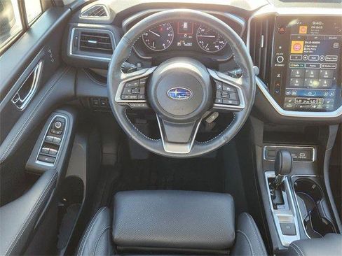 Used 2023 Subaru Ascent Limited image 11