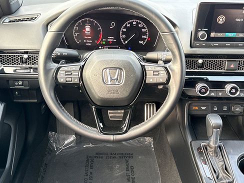 Certified 2025 Honda Civic Sport image 12