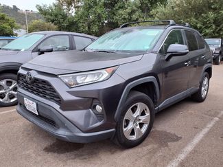 Used 2020 Toyota RAV4 XLE w/ Convenience Package AWD/4WD video 1