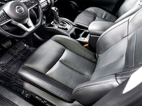 Used 2022 Nissan Rogue Sport SL w/ Premium Package image 14