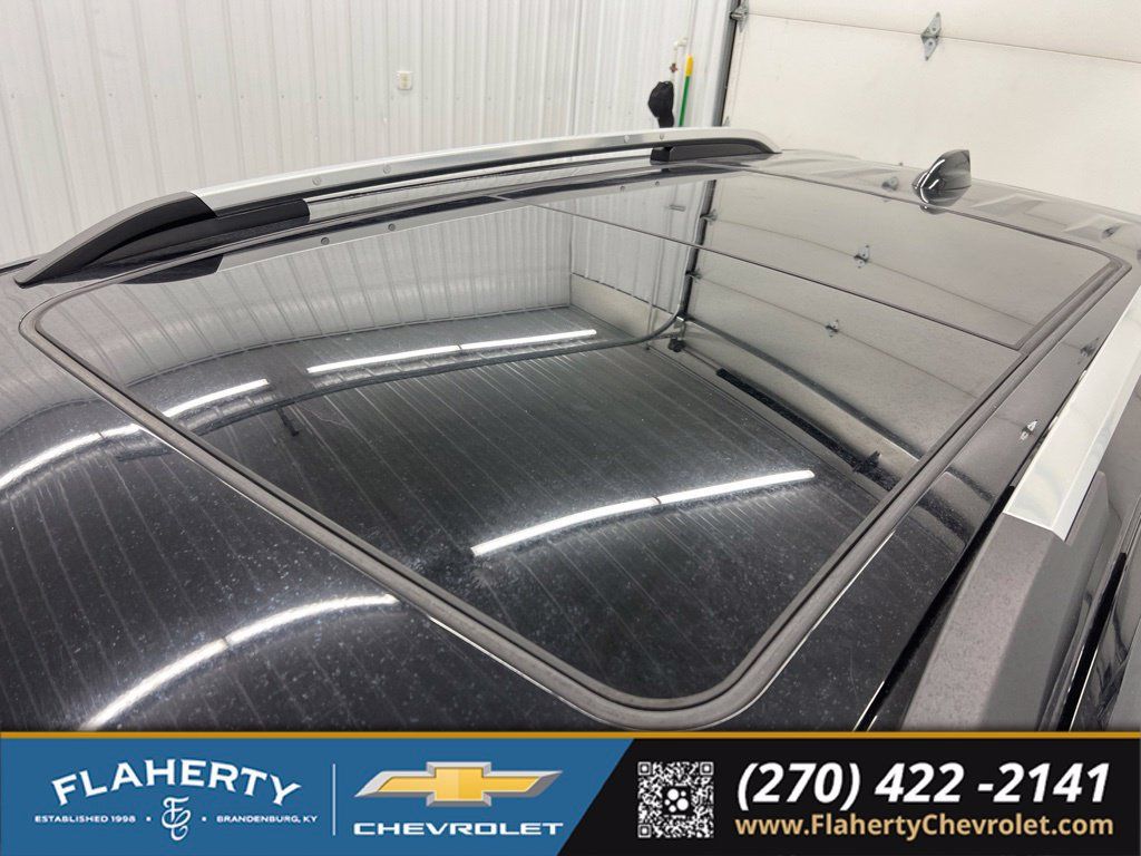 Used 2026 GMC Terrain Denali AWD/4WD image 33