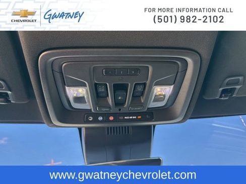 Used 2023 Chevrolet Silverado 1500 High Country w/ Technology Package image 35