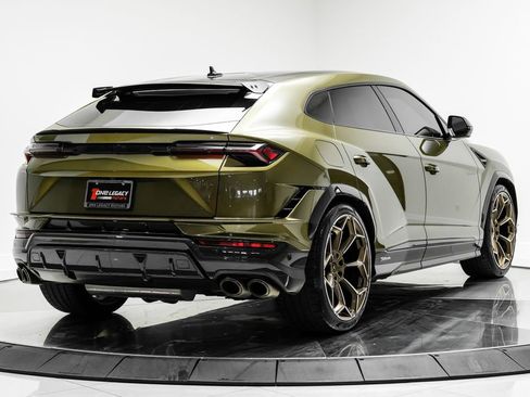 Used 2023 Lamborghini Urus Performante AWD/4WD image 6