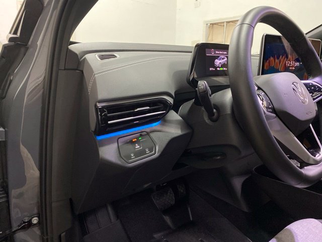 Used 2025 Volkswagen ID.4 Pro RWD image 34