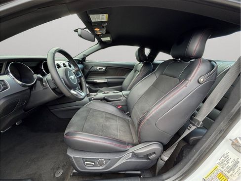 Used 2016 Ford Mustang GT Premium w/ Equipment Group 401A RWD image 2