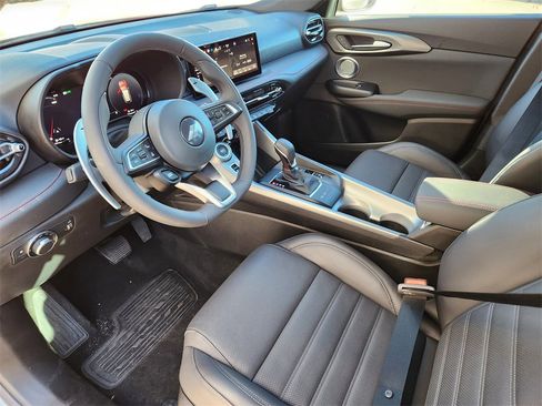 Used 2024 Dodge Hornet R/T Plus image 7