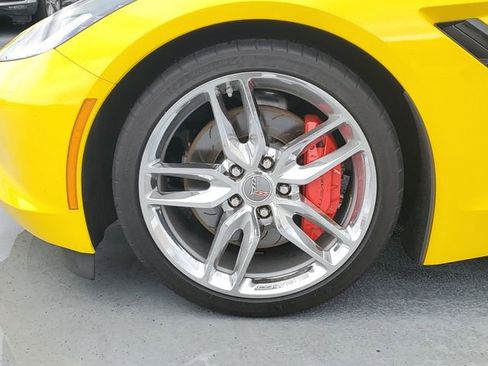 Used 2014 Chevrolet Corvette Stingray Convertible w/ 3LT Preferred Equipment Group RWD image 11