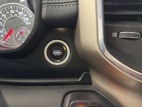 Used 2019 RAM 1500 Laramie image 37