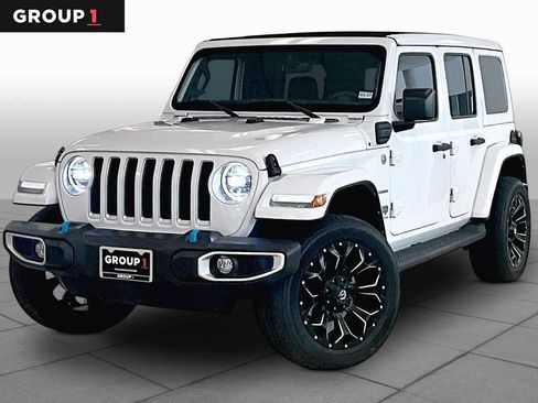 Used 2023 Jeep Wrangler Unlimited Sahara AWD/4WD image 1
