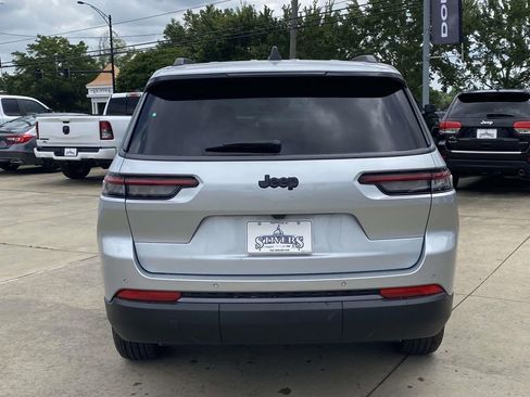 New 2026 Jeep Grand Cherokee L 2WD image 5