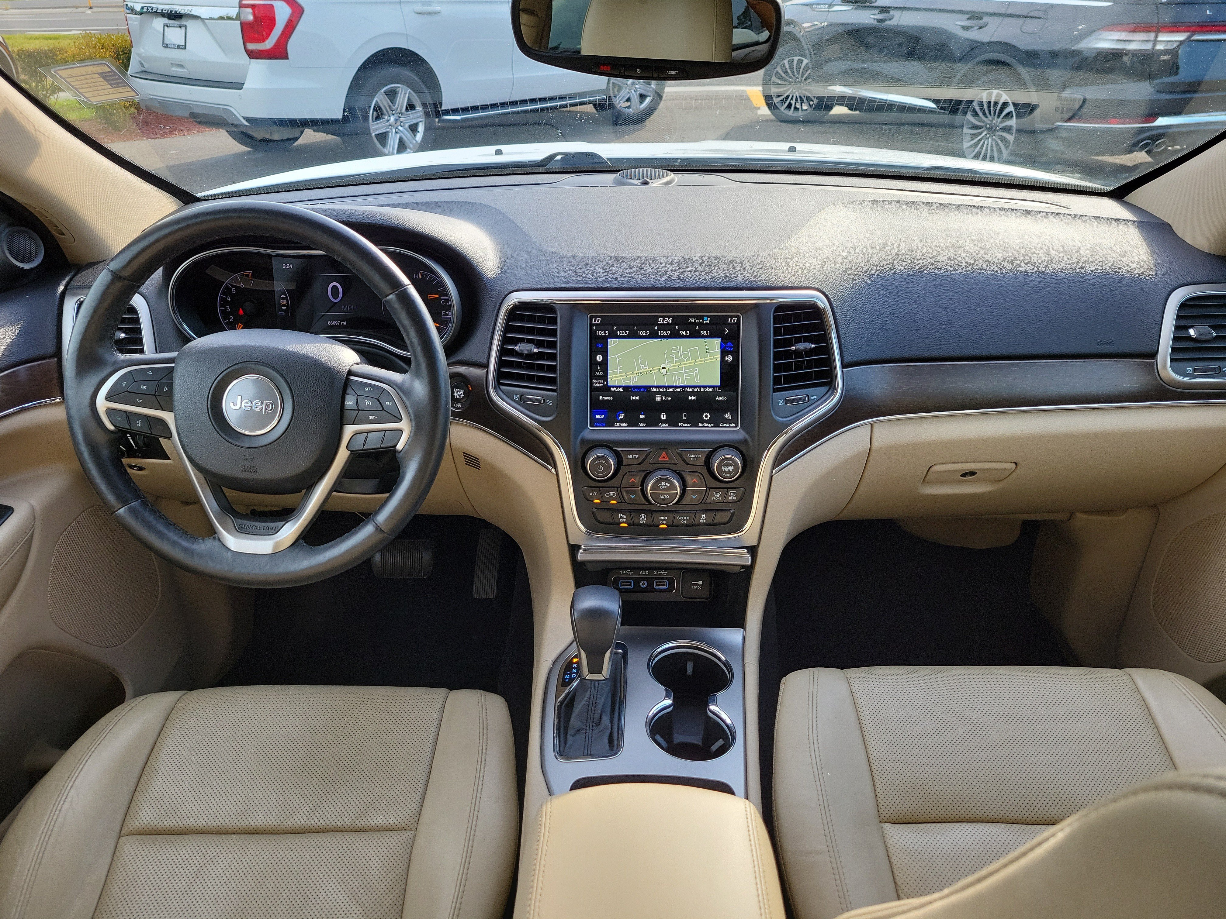 Used 2018 Jeep Grand Cherokee Limited w/ Luxury Group II RWD image 18