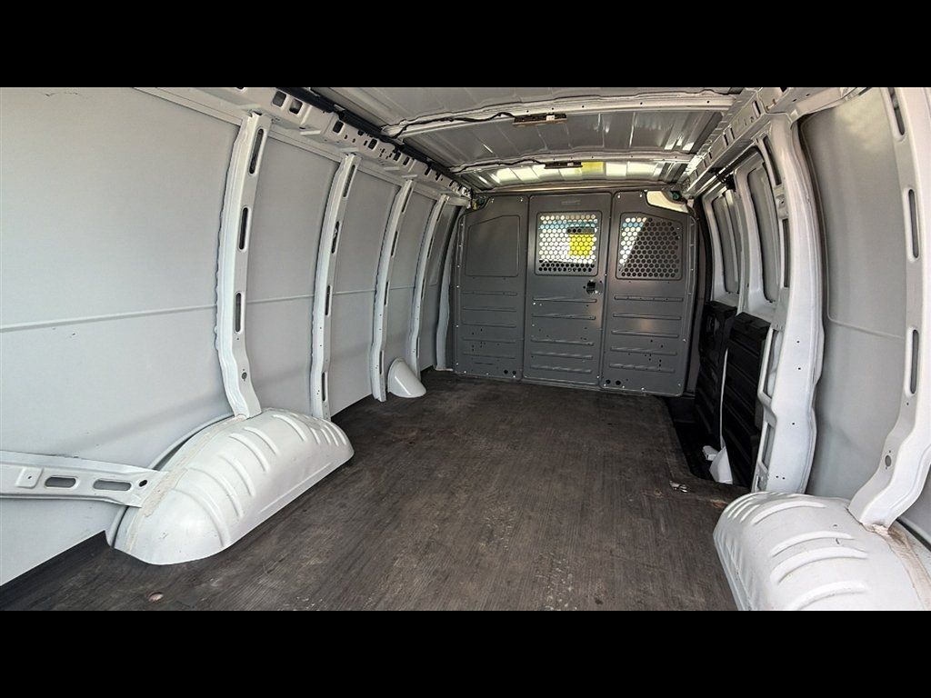 Used 2021 Chevrolet Express 2500 w/ Driver Convenience Package RWD image 21