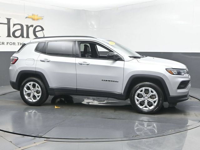 Used 2024 Jeep Compass Latitude AWD/4WD image 53