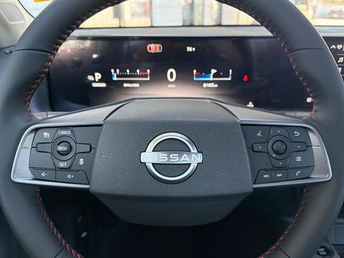 New 2027 Nissan Sentra SR w/ Floor Mat Package FWD image 24