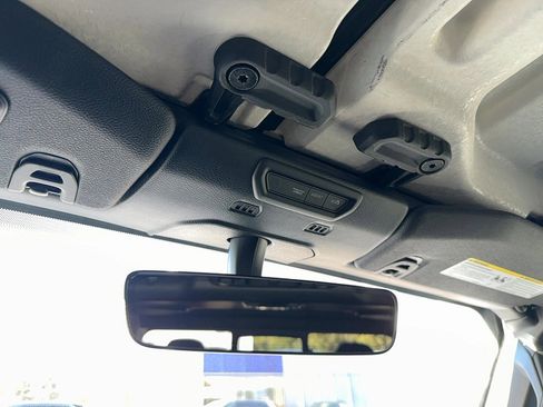 Used 2022 Jeep Gladiator Overland image 21