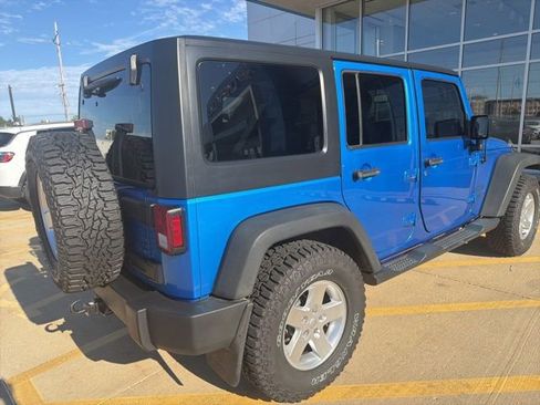 Used 2015 Jeep Wrangler Unlimited Sport w/ Quick Order Package 24S AWD/4WD image 4