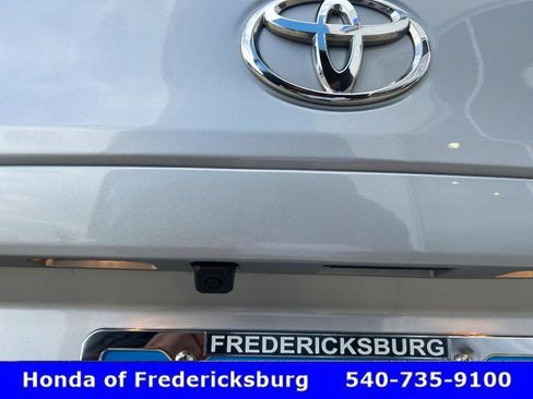 Used 2025 Toyota Corolla Cross L image 6