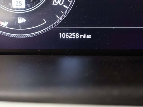 Used 2022 Land Rover Range Rover Sport SVR image 44