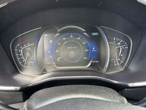 Used 2019 Hyundai Santa Fe SEL FWD image 12