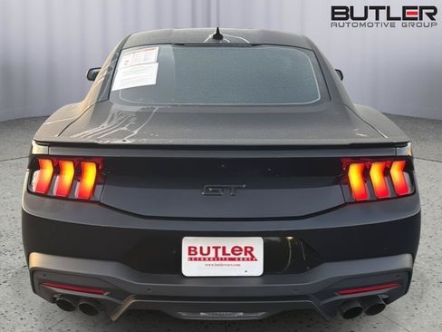 Used 2025 Ford Mustang GT Premium RWD image 5